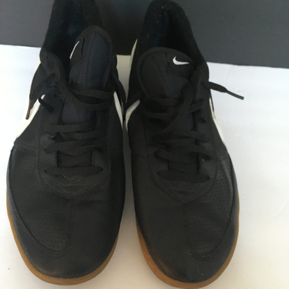 Nike Davinho Mens Indoor Soccer Shoes Size Us Mens